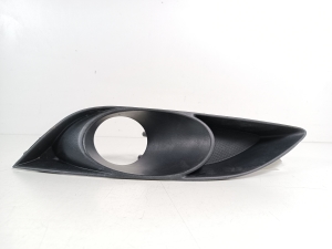   Front bumper fog lamp cover 