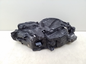 VOLVO V90 (2016–2026) Esituli 32228316 - 3