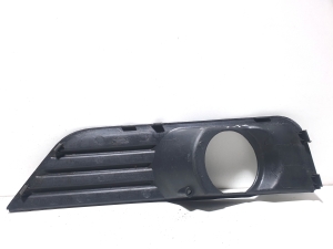 Ford Focus (1998–2005) Nebelscheinwerferabdeckung vorne 4M5119953A - 2