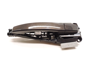 Front door external opening handle and its details - 14096401