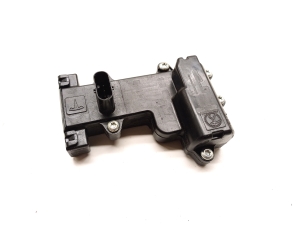 Front door control unit - 1045354-00-B