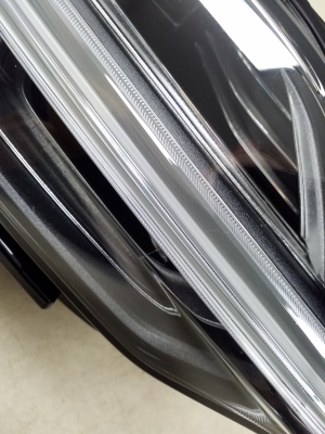 VOLVO V60 (2018–2026) Scheinwerfer vorne - 2