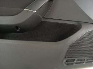 Volkswagen Golf VII (2012–2026) Priekšējo durvju apdare un tās detaļas 5G4868079 - 3