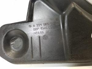 Mercedes Benz S-Class 221 (2005–2013) Esiporitiiva muu osa A2218890425 - 2