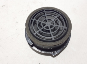   Rear side door speaker 