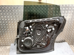 Porsche Taycan 9J1 (2019–2026) Rear side doors and their parts 9J1833194 - 3