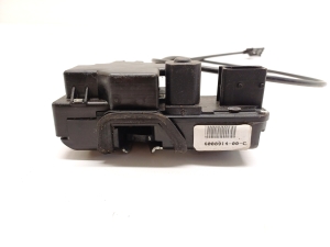 Tesla Model S S (2012–2026) Rear side door lock 6008914-00-C - 2