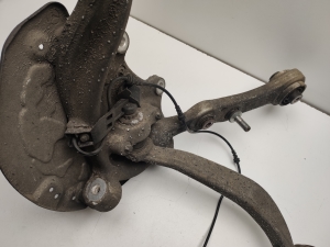 Mercedes Benz C-Class 205 (2014–2021) Front wheel hub A2053322200 - - 5