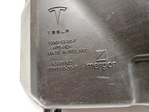 Tesla Model 3 3 (2016–2024) Front washer fluid reservoir 1096062-00-F - 4