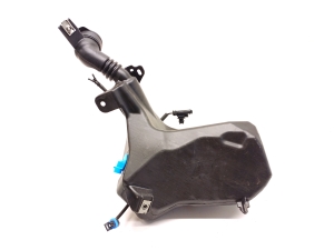 Tesla Model 3 3 (2016–2024) Front washer fluid reservoir 1096062-00-F - 3
