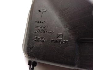 Tesla Model 3 3 (2016–2024) Front washer fluid reservoir 1096062-00-F - 4