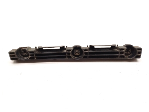 Front bumper bracket - 1003692-00-A