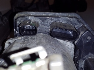 VOLVO S90 (2016–2026) Roolilatt 32315404 - 3