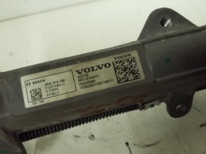 VOLVO S90 (2016–2026) Roolilatt 32315404 - 5