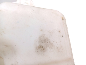 Tesla Model S S (2012–2026) Front washer fluid reservoir 1005400-00-B - 2
