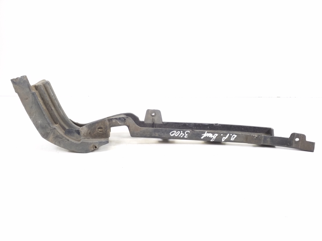 MERCEDES-BENZ GLA-Class X156 (2013-2020) Front Right Bumper Bracket A1568851821 22739540