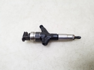 Subaru Outback (2009–2014) Fuel injector 16613AA030 - 3