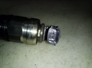 Subaru Outback (2009–2014) Fuel injector 16613AA030 - 5
