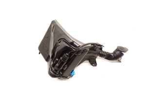 Front washer fluid reservoir - 1096062-00-f