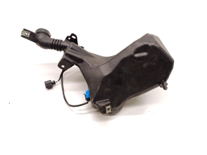 Tesla Model 3 3 (2016–2024) Front washer fluid reservoir 1096062-00-F - 3
