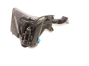 Tesla Model 3 3 (2016–2024) Front washer fluid reservoir 1096062-00-F - 3
