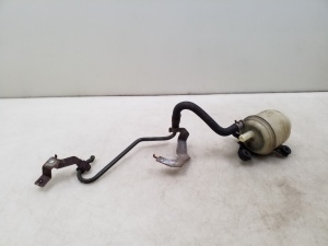 Infiniti FX (2002–2008) Power steering pump reservoir - 3