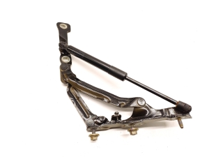 Trunk lid hinge - 1092821-00-E