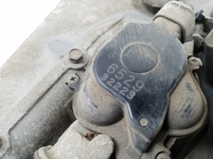 Infiniti FX (2002–2008) Windshield wiper mechanism and its parts - 3