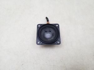   Rear side door speaker 