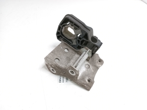 BMW 5 SERIES F11 (2010–2017) Kühlerhalter 7186514 - 2