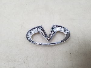 Infiniti FX (2002–2008) Emblem 90891CG000 - 2