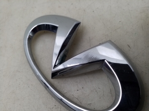 Infiniti FX (2002–2008) Emblem 90891CG000 - 3