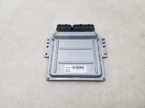   Engine control unit  - MEC85441 