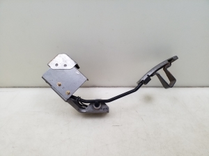 Infiniti FX (2002–2008) Accelerator pedal - 2