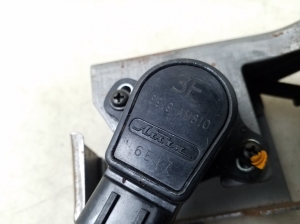 Infiniti FX (2002–2008) Accelerator pedal - 3