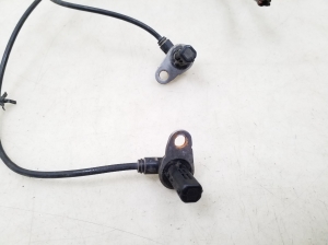 Infiniti FX (2002–2008) Rear ABS sensor - 4