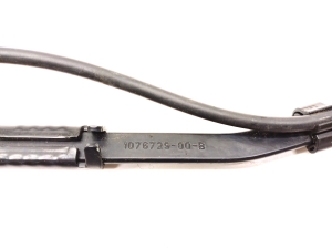 Tesla Model 3 3 (2016–2024) Windshield wiper arm 1076729-00-B - 2