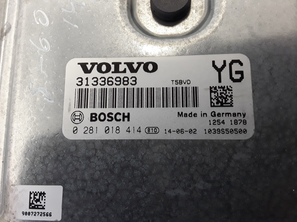 VOLVO S60 2 generation (2010-2020) Engine Control Unit ECU 31336983 21079395