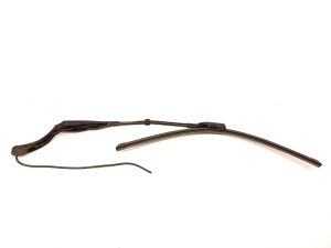 Tesla Model 3 3 (2016–2024) Windshield wiper arm 1621685-00-A - 2