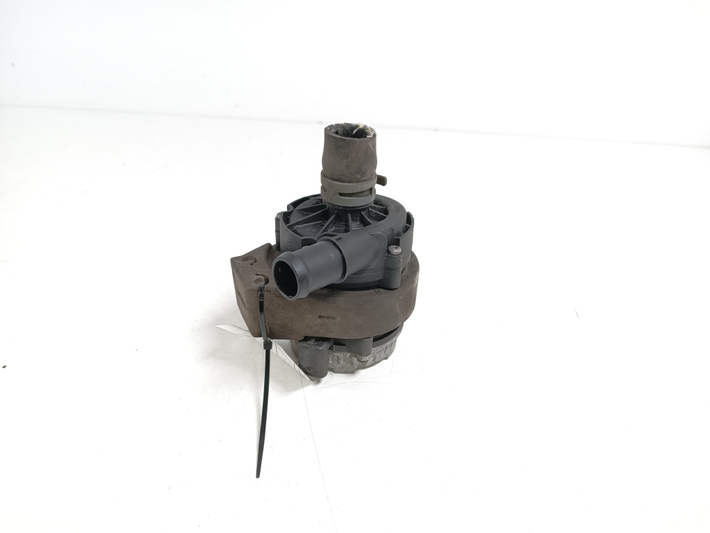 VOLKSWAGEN Passat B8 (2014-2023) Circulation Water Motor 04L965567B 22783939