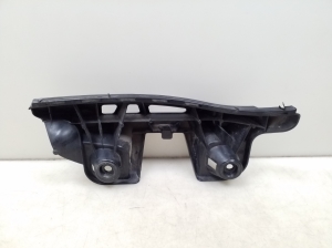  Rear bumper bracket 