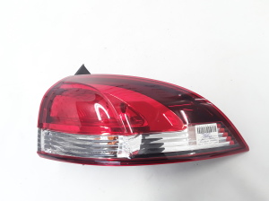  Rear corner lamp 