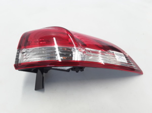  Rear corner lamp 