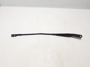  Windshield wiper blade 