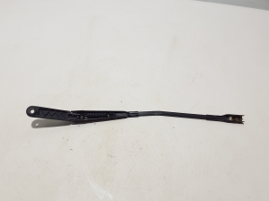  Windshield wiper blade 