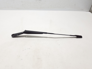  Windshield wiper blade 