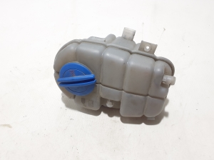   Tank for coolant 