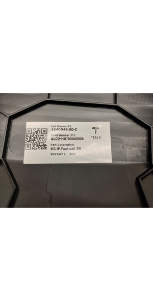 Tesla Model 3 3 (2016–2024) Other dashboard part 1540048-00-C - 2