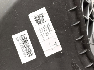Tesla Model 3 3 (2016–2024) Storage box under the hood 1509565-00-A - 3