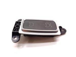 Tesla Model X X (2015–2026) Other switch 1080487-00-A - 3
